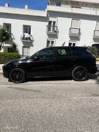 Porsche Cayenne GTS - 20