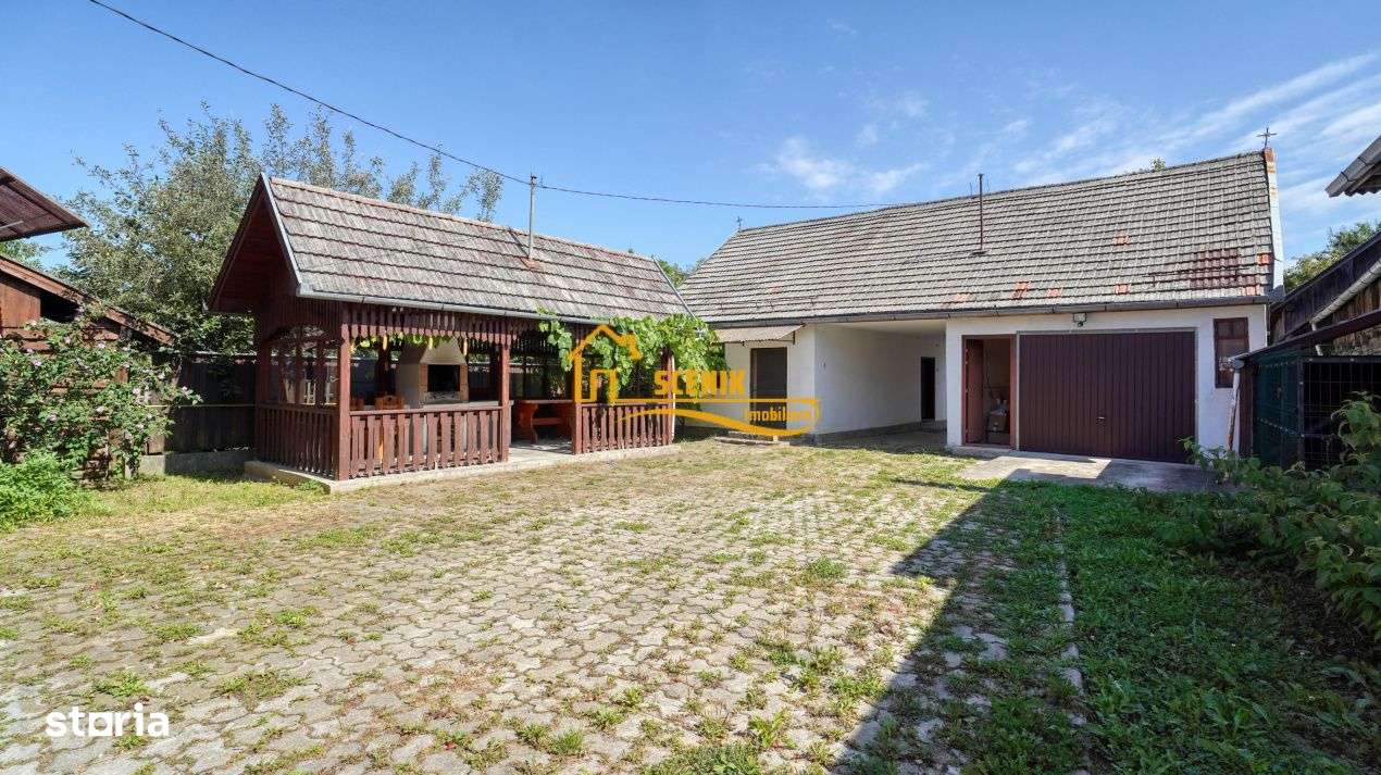 Covasna, casa cu structura deosebita, curte generoasa, dependinte foar-13