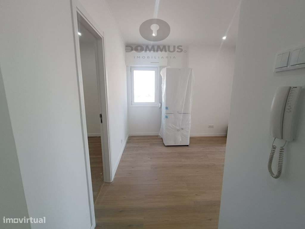 Apartamento T1 na Amadora Totalmente Remodelado-8