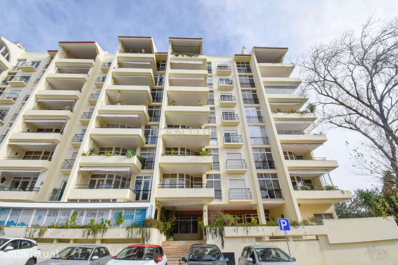 T2 com varanda, garagem e arrecadação – Cascais | Rua João Infante-33