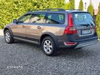 Volvo XC 70 D5 AWD Momentum - 3