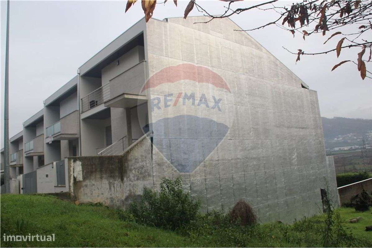 Terreno T3 para venda - Grande imagem: 3/17