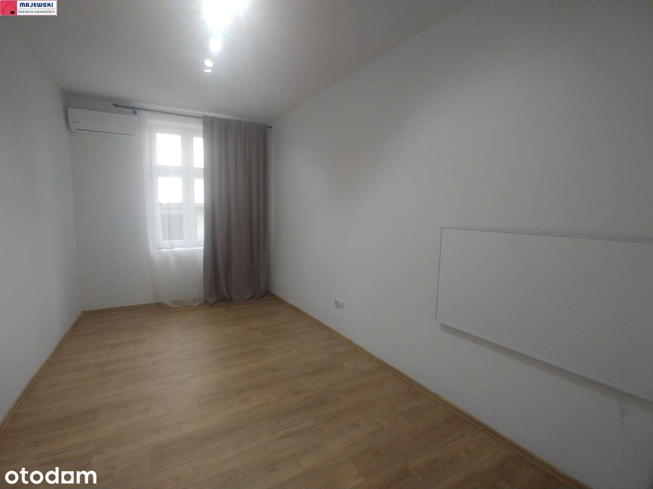 Wieliczka Rynek Górny 2pok42m2 408tyś-6