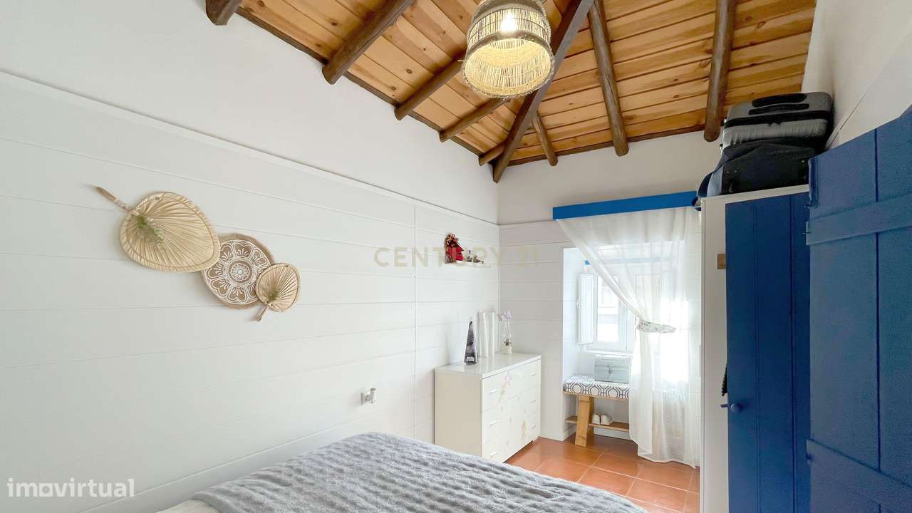 Moradia T1+1 Tradicional Recuperada em Entradas - Grande imagem: 5/17