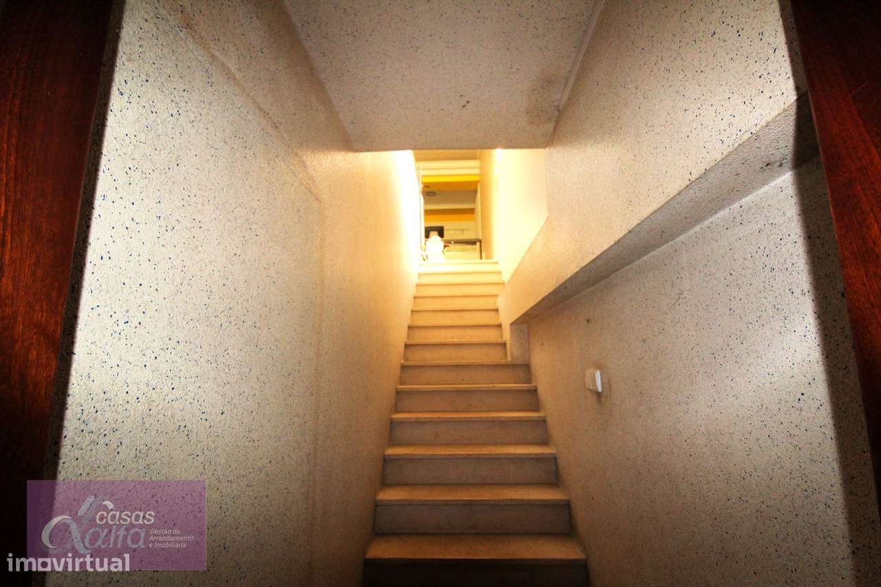 Loja com licença para restauração  centro de Monte Redondo-21