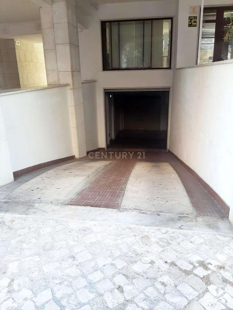 **Box na Rua Maria Carlota D´Oliveira para Venda!** - Grande imagem: 5/12