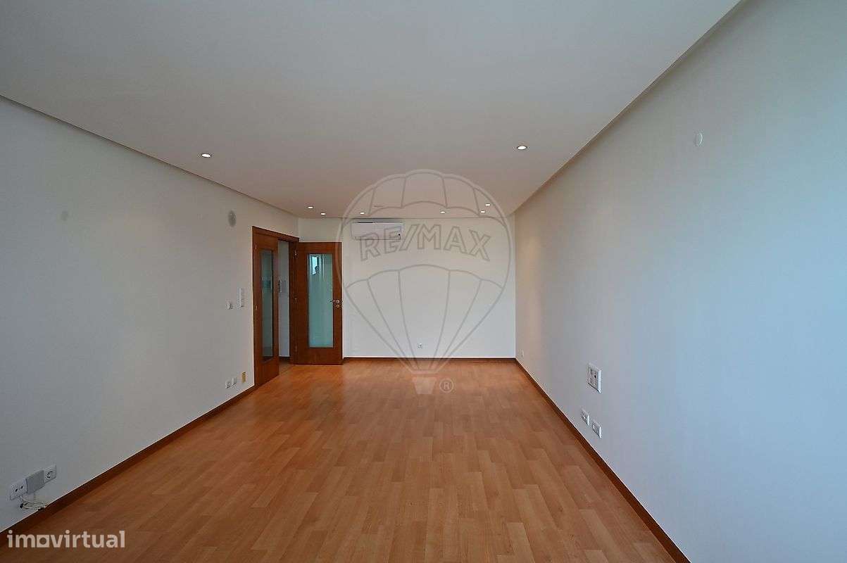 Apartamento T2 para arrendamento - Grande imagem: 2/20