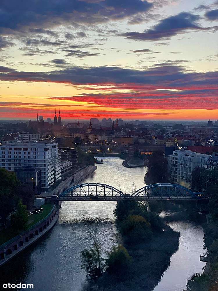 Wykończony apartament z panoramą na miasto oraz Odrę.-0