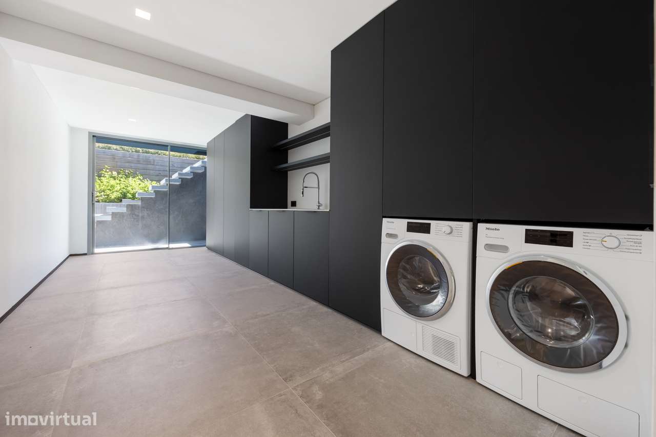 T4+1 Nova Moradia de Luxo Contemporânea em Cascais | 649 m² ABC-23