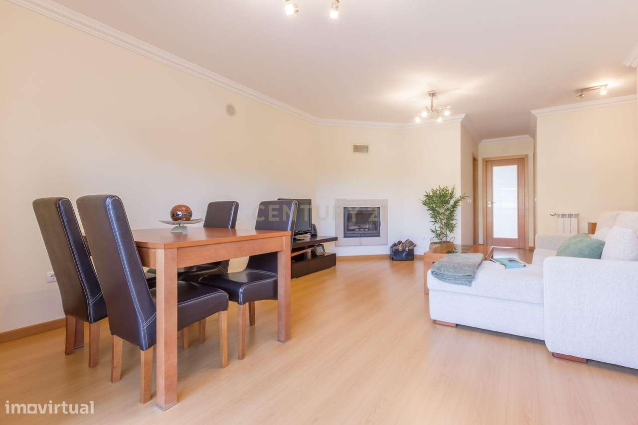 T1 com varandas amplas, garagem e elevador | Urbanização Vila Serena – - Grande imagem: 3/20