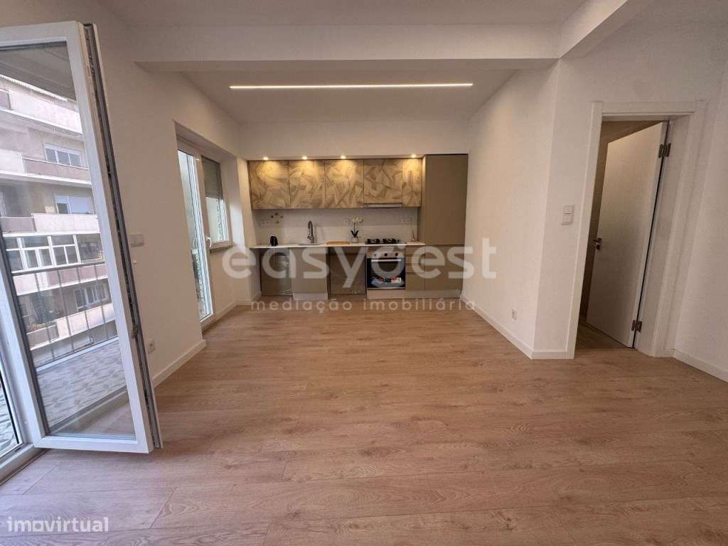 Apartamento T2 remodelado no Centro de Almada - Grande imagem: 3/10