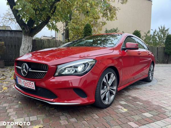 Mercedes-Benz CLA Shooting Brake 200 (CDI) d - 4