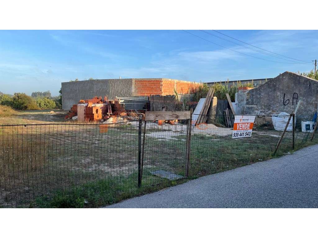 Terreno com 2.140 m2, no centro da vila de Tornada, Caldas da Rainha-11