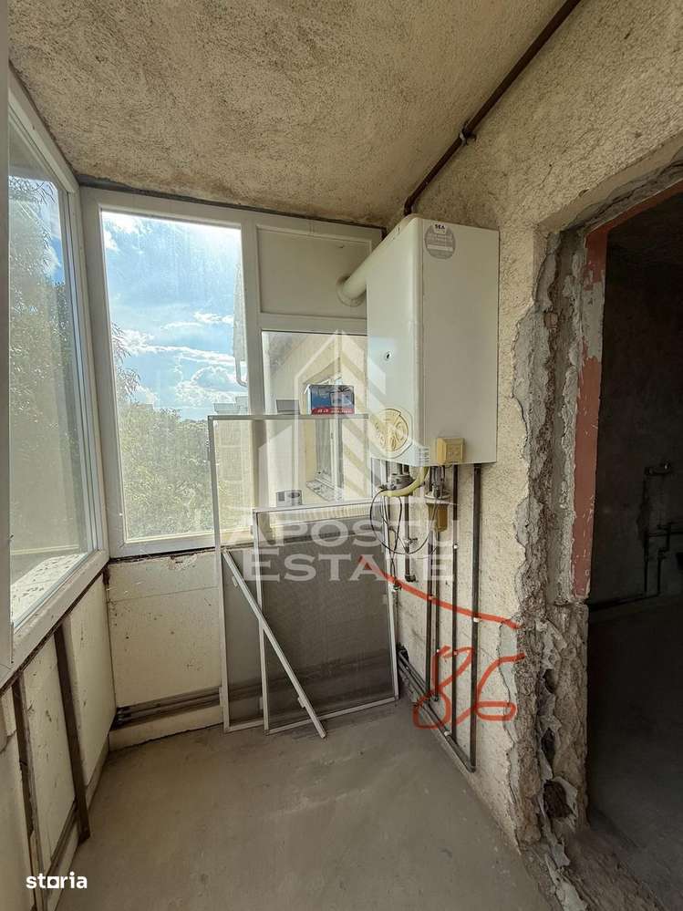Apartament cu 3 camere, 2 bai, 2 balcoane, decomandat, zona Freidorf - Imagine principală: 4/10