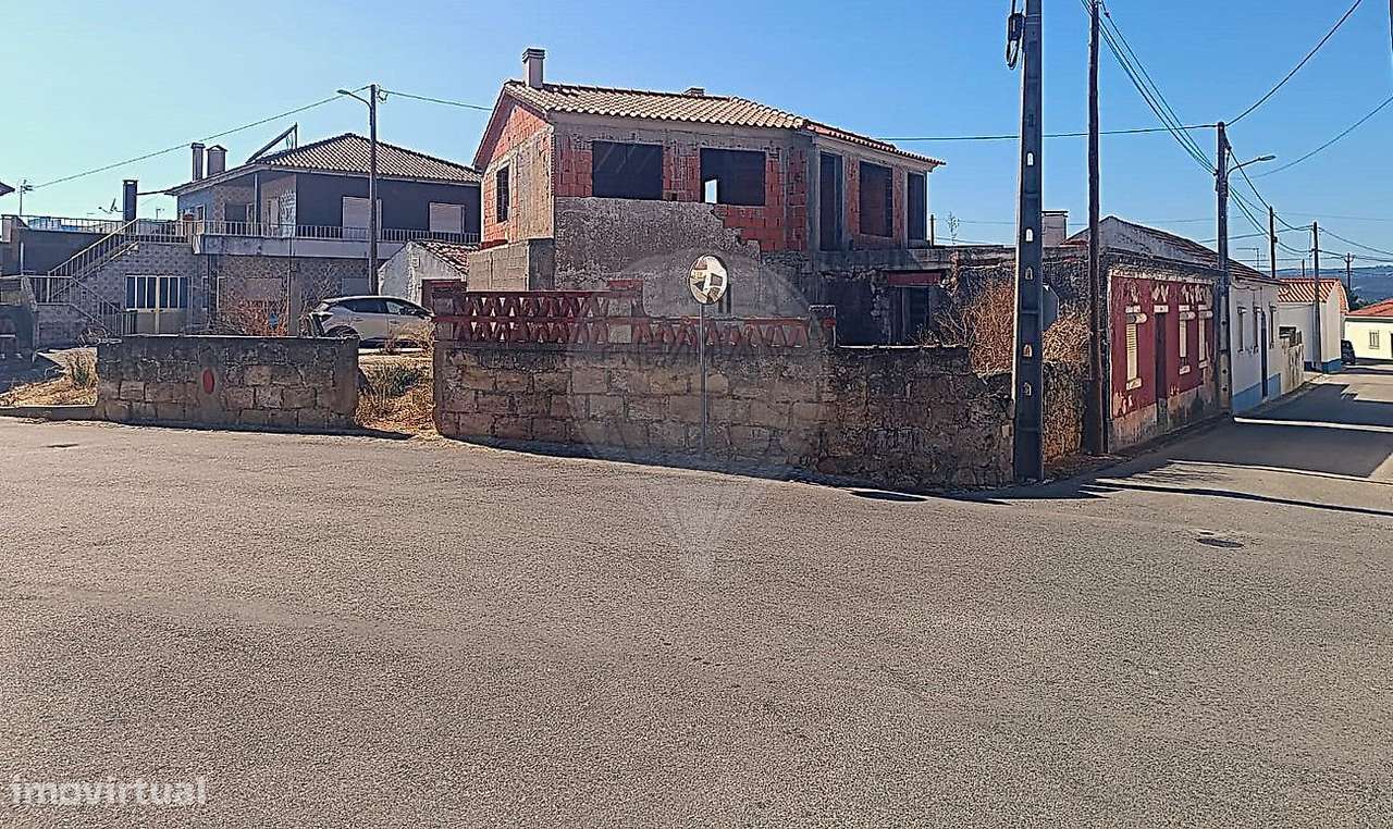 Moradia T4 para venda - Grande imagem: 2/16