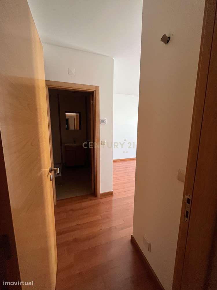 Apartamento T3 em Marinha Grande, Leiria - 230.000€-16