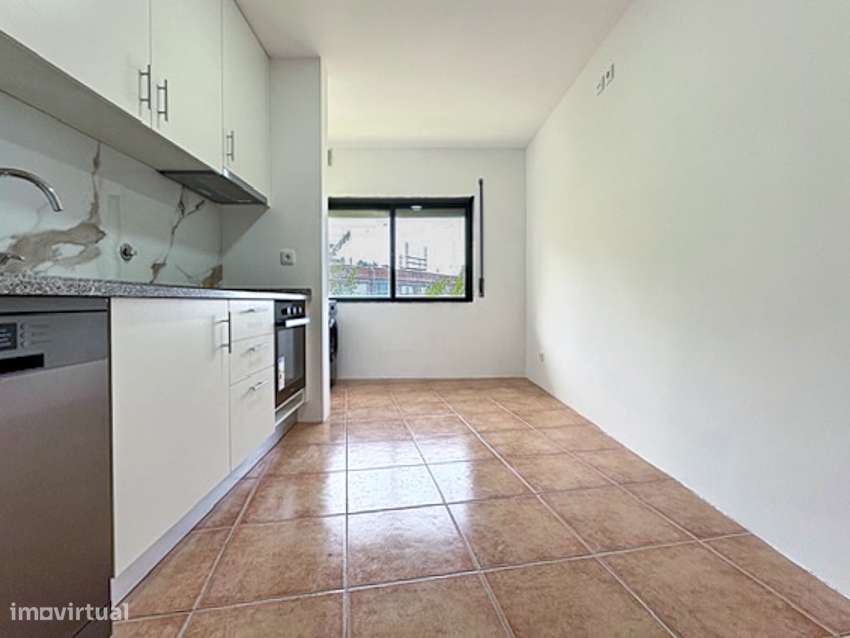 Apartamento T2 em São João de Ver-6