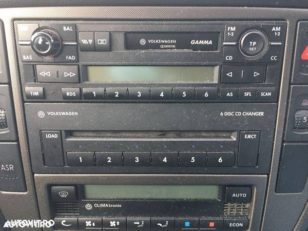 Radio CD Player Casetofon cu Magazie CD GAMMA VW Passat B5.5 2000 - 2005 - 1