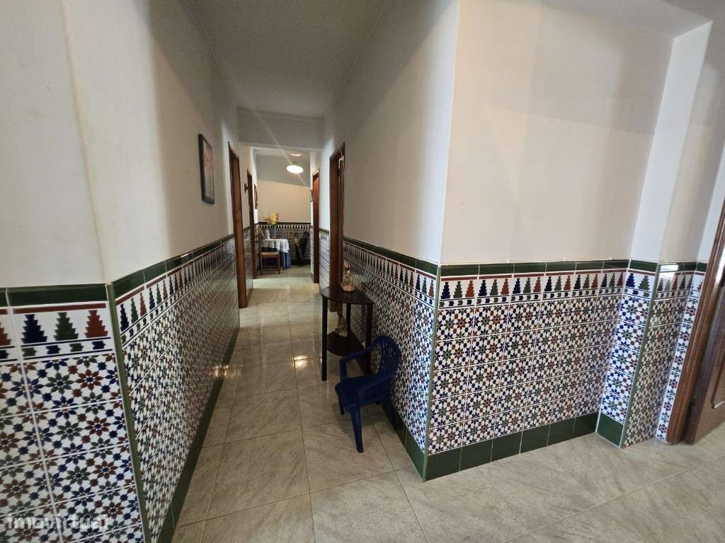 Simpático Apartamento T3, em prédio com elevador, no centro de Tavira-18