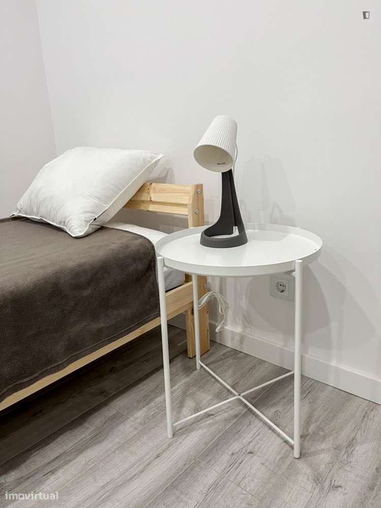 Quarto - localizado em Amadora Lisbon - Grande imagem: 3/7