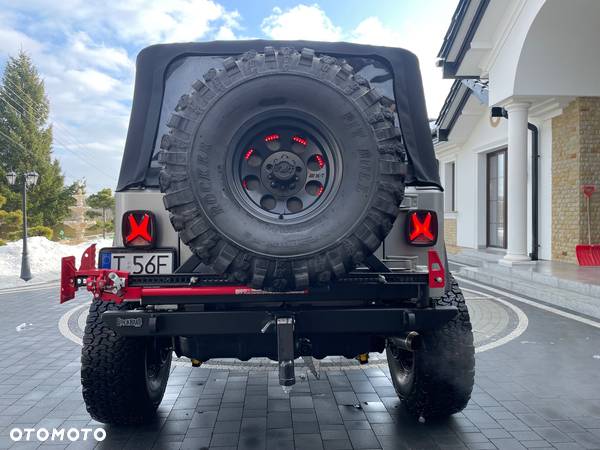 Jeep Wrangler 4.0 Sport - 8