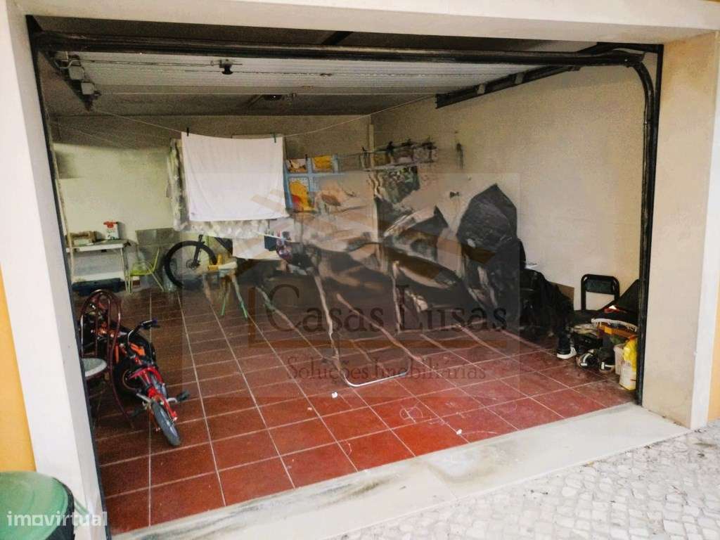 Moradia T4 com GARAGEM, PÁTEO c/ CHURRASQUEIRA + TERRENO EXTRA (40m...-6