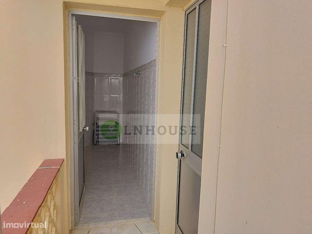 Moradia T2+2 com quintal e terraço, Azinhal-20