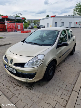 Renault Clio - 14