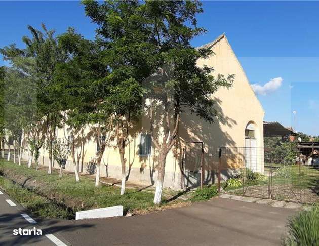 Casa mare de vanzare Checea 220mp - Imagine principală: 2/6