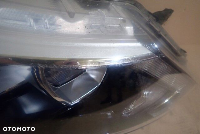 LAMPA PRAWA REFLEKTOR NISSAN QASHQAI 2 II J11 14- - 6