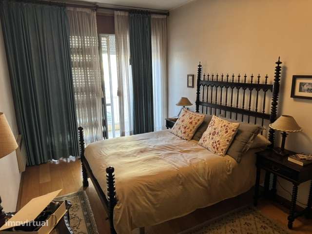 Apartamento T5 na Rua do Campo Alegre-26
