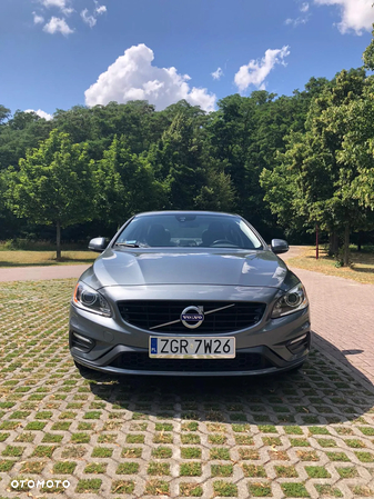 Volvo S60 - 1