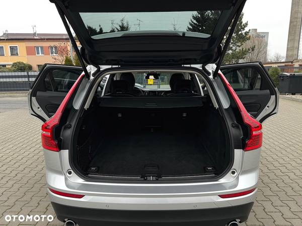 Volvo XC 60 D3 Momentum Pro - 31