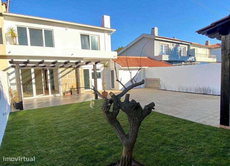 Moradia com jardim na praia para arrendar - Grande imagem: 2/12