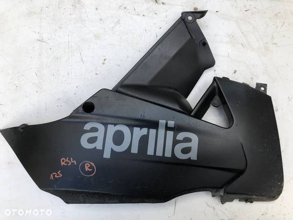 Owiewka Plastik Pług dolny osłona spód prawa Aprilia RS4 125 RS 4 - 4