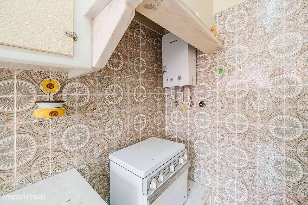 T2 a escassos passos da estação de comboio de Barcarena-13