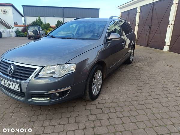 Volkswagen Passat 2.0 TDI Comfortline DSG - 1