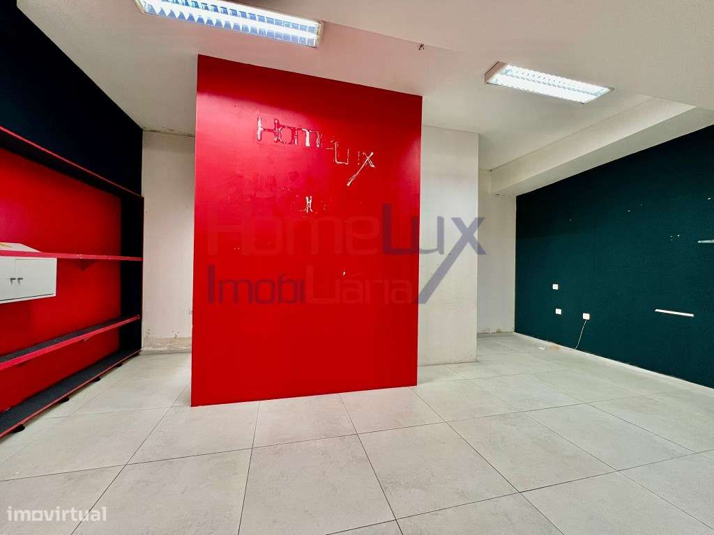 Loja no Centro Comercial Ágatha, em Águeda - Grande imagem: 4/6