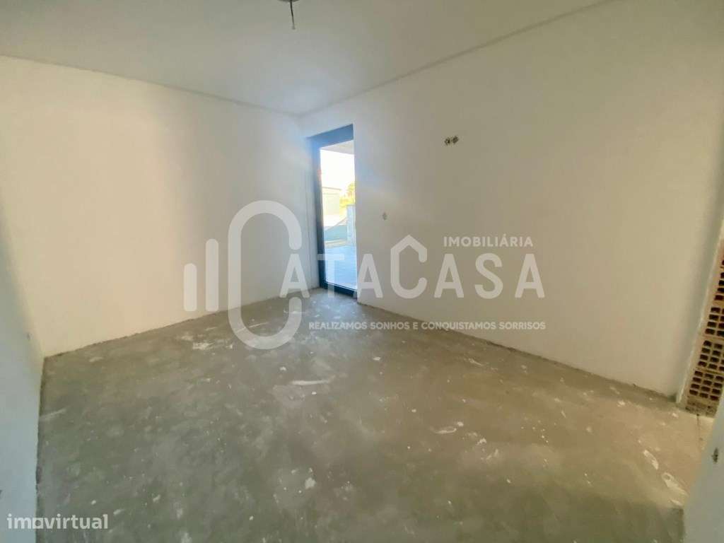 Moradia Geminada T3+1 Nova para Venda em Anadia-6