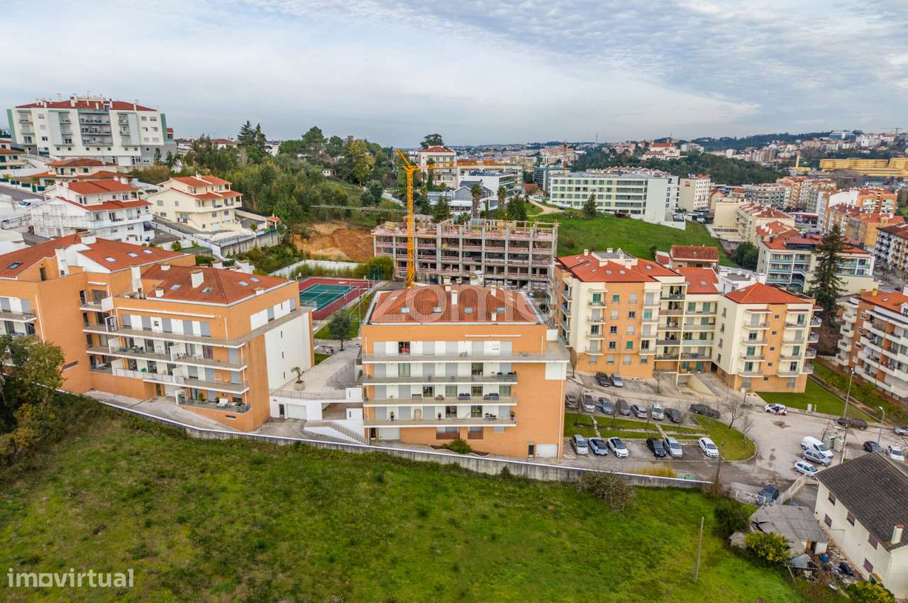 Apartamento T2 no Edifício Eden - Leiria-44