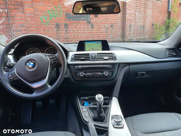 BMW Seria 4 418d Gran Coupe Sport Line - 17