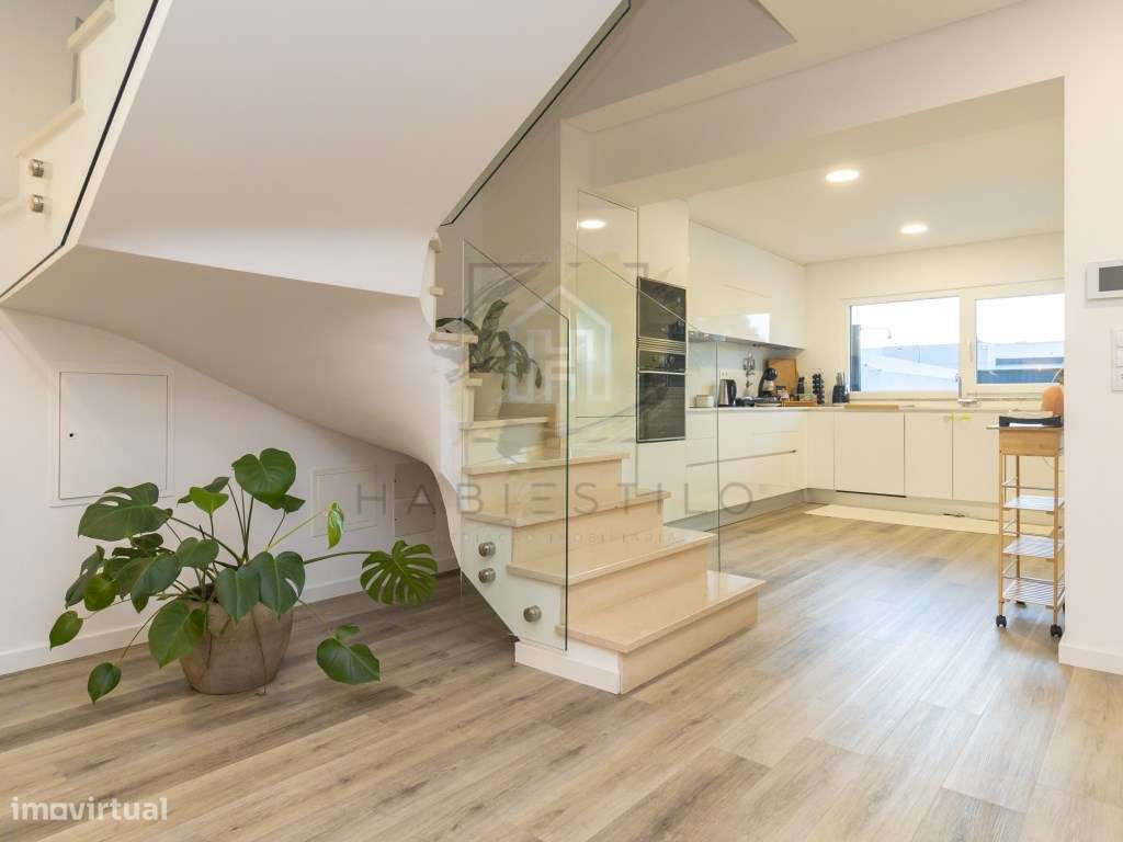 Moradia T3 Exclusiva | Rua João Chagas 23, Sesimbra (2970) | Habies...-22