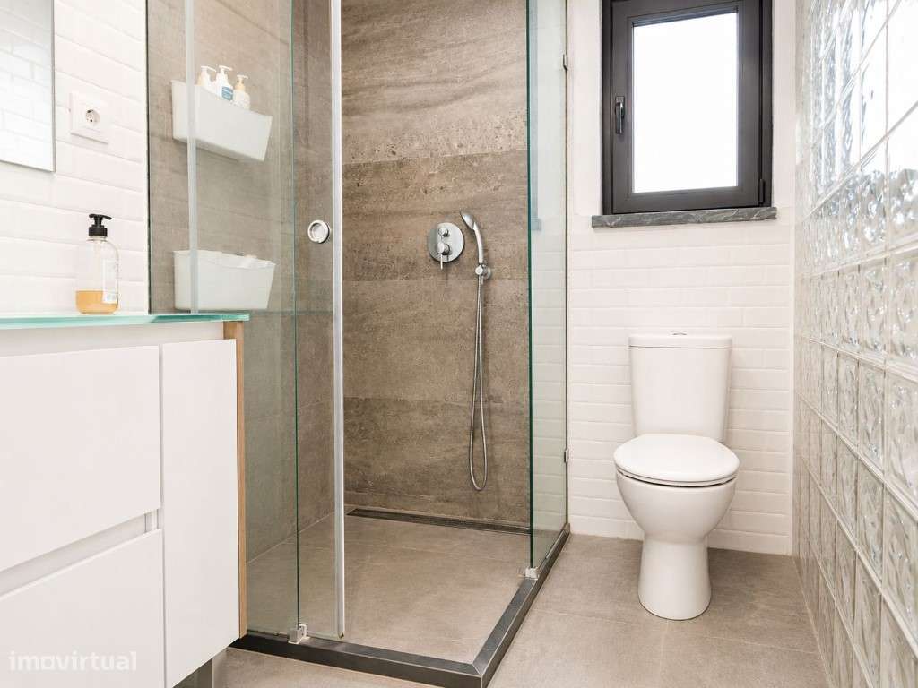 Moradia T3 +1 Renovada Pronta a Habitar Espaço, Conforto e excelent...-16