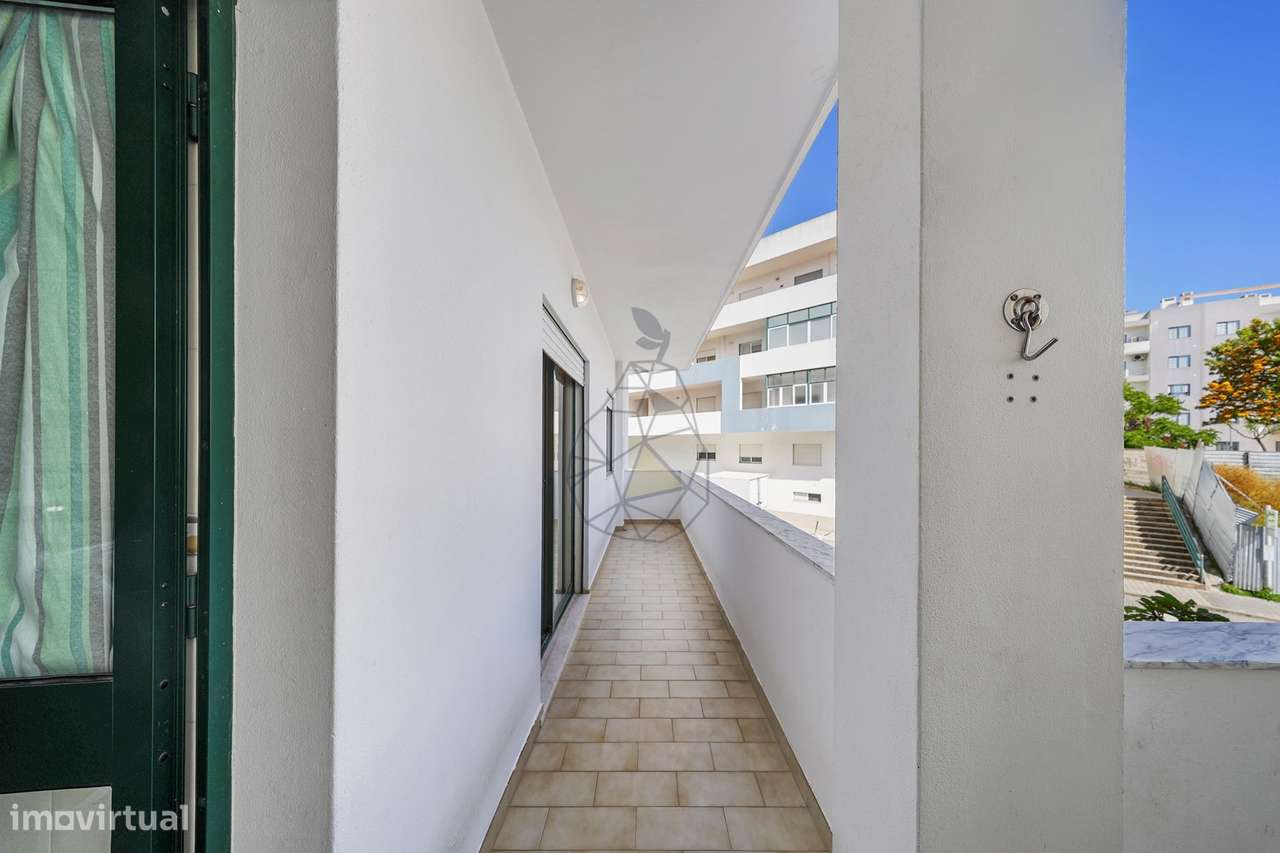 Apartamento T2 localizado a cerca de 600 metros da Praia em Quarteira-25