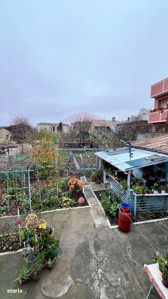 Casă / Vilă cu 3 camere de vânzare pe strada Domnească, Galați-9