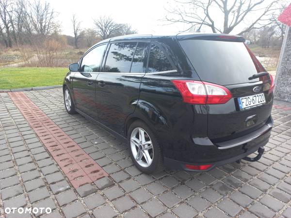 Ford Grand C-MAX - 3