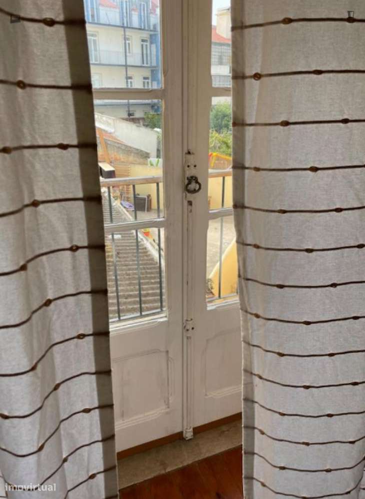 Quarto - localizado em Arroios Lisbon - Grande imagem: 4/10