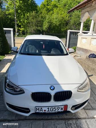 BMW Seria 1 118d Sport Line - 35