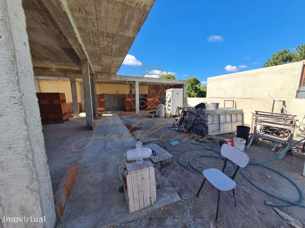 Moradia Térrea com 4 Quartos 'NOVA'-22