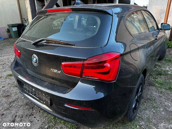 BMW Seria 1 116d Sport Line - 4